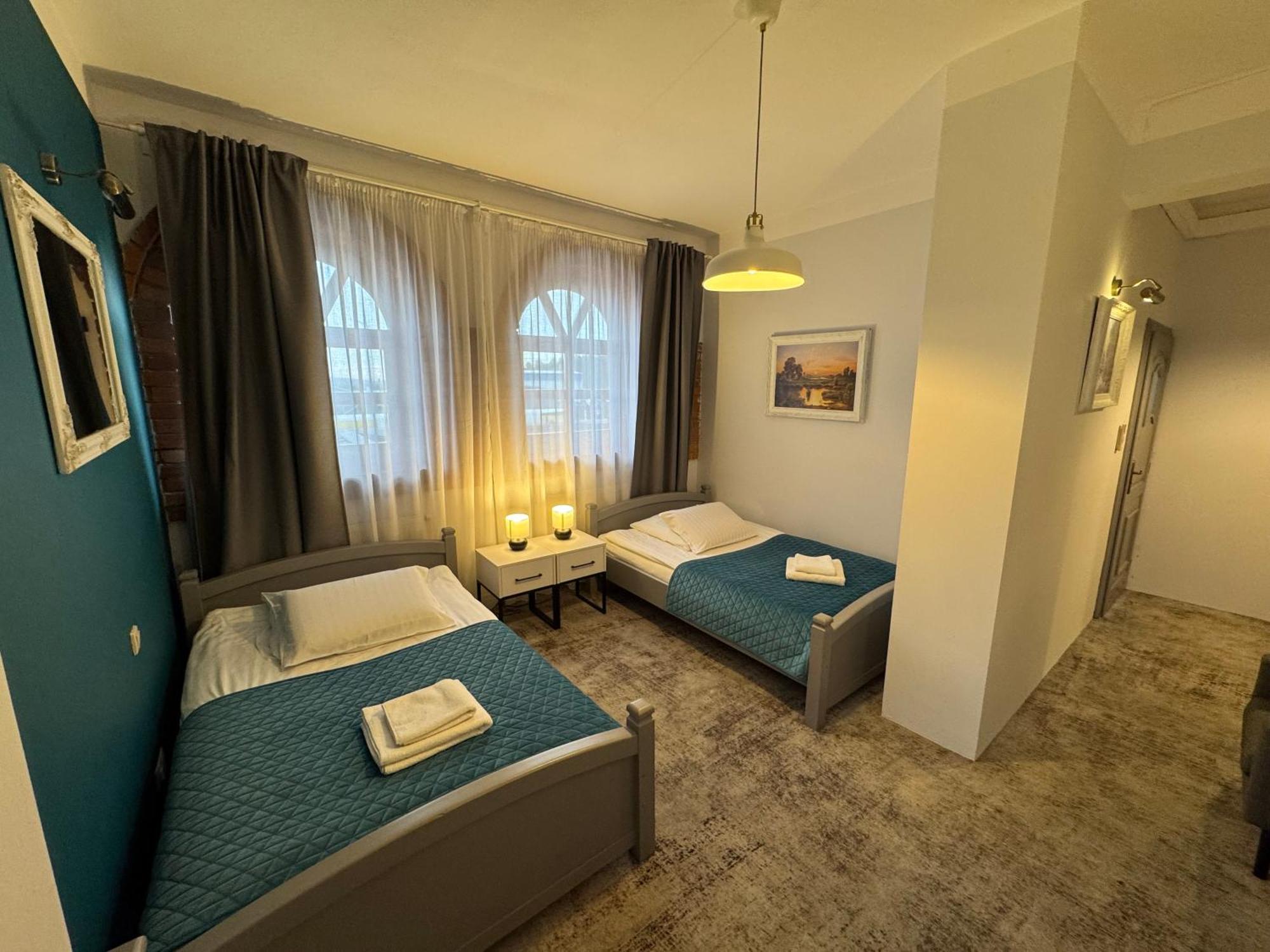 Hotel Staropolska Tomaszów Lubelski Exterior foto